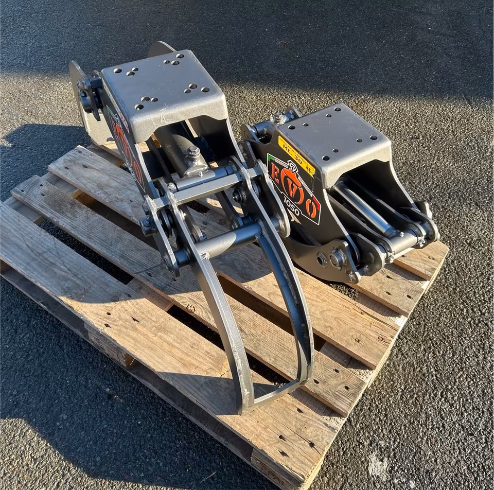 Holzgreifer Holzzange Bagger Rückewagen Forstzange Dalmasso